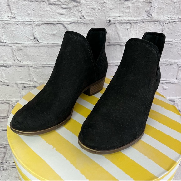 Lucky Brand Baley Black Suede Ankle Booties Size 6 - Picture 8 of 9